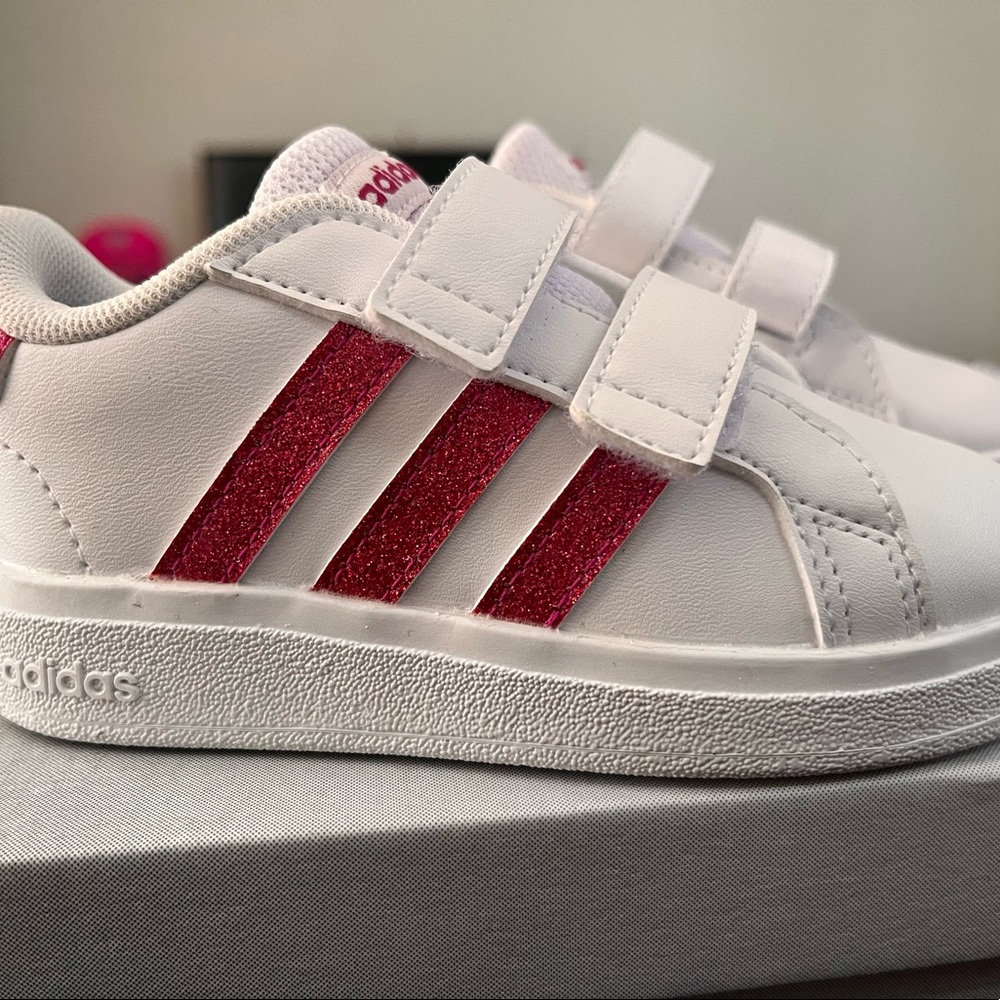 Girls adidas